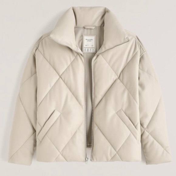 Abercrombie Oversized Vegan Leather Quilted Bomber Jacket - Picture 2 of 6